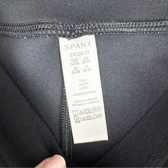 SPANX Sz 2XT AirEssentials Slim Flare Pant Super Soft Comfy W/ Front Slit Black - Picture 12 of 16